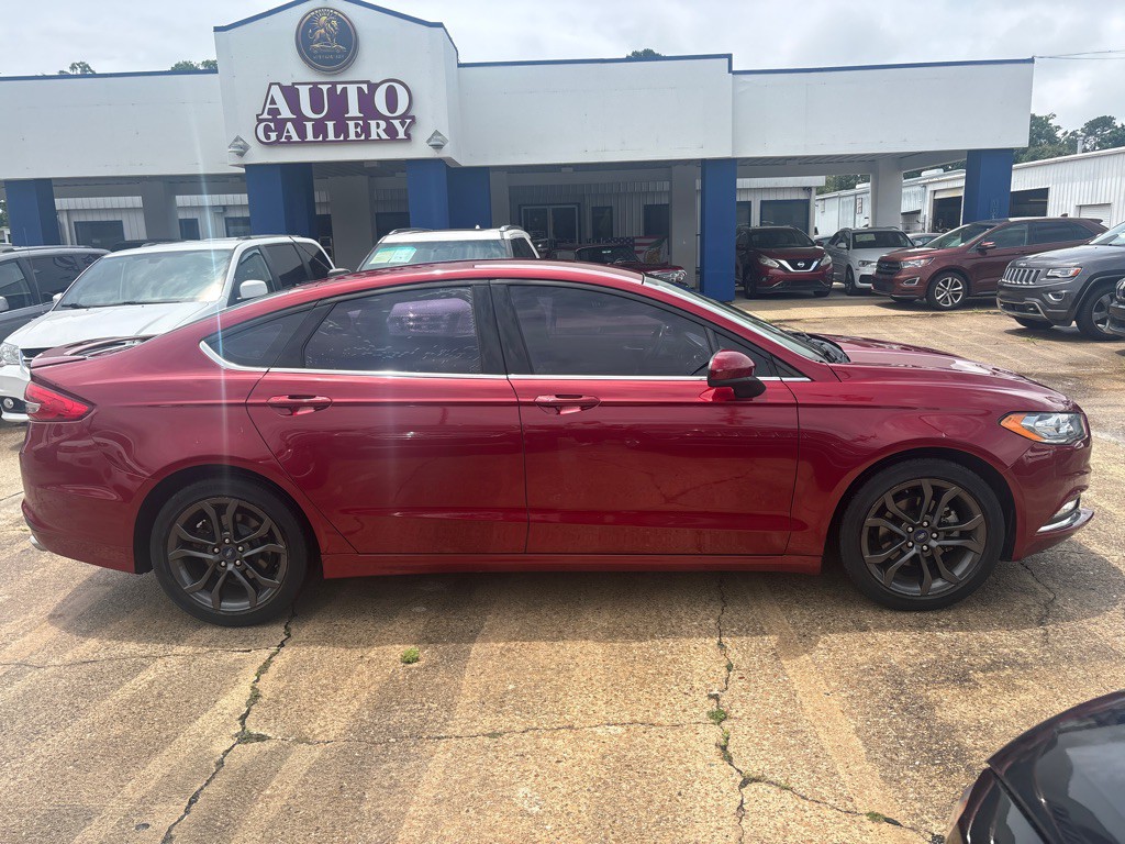 2018 Ford Fusion Image 2