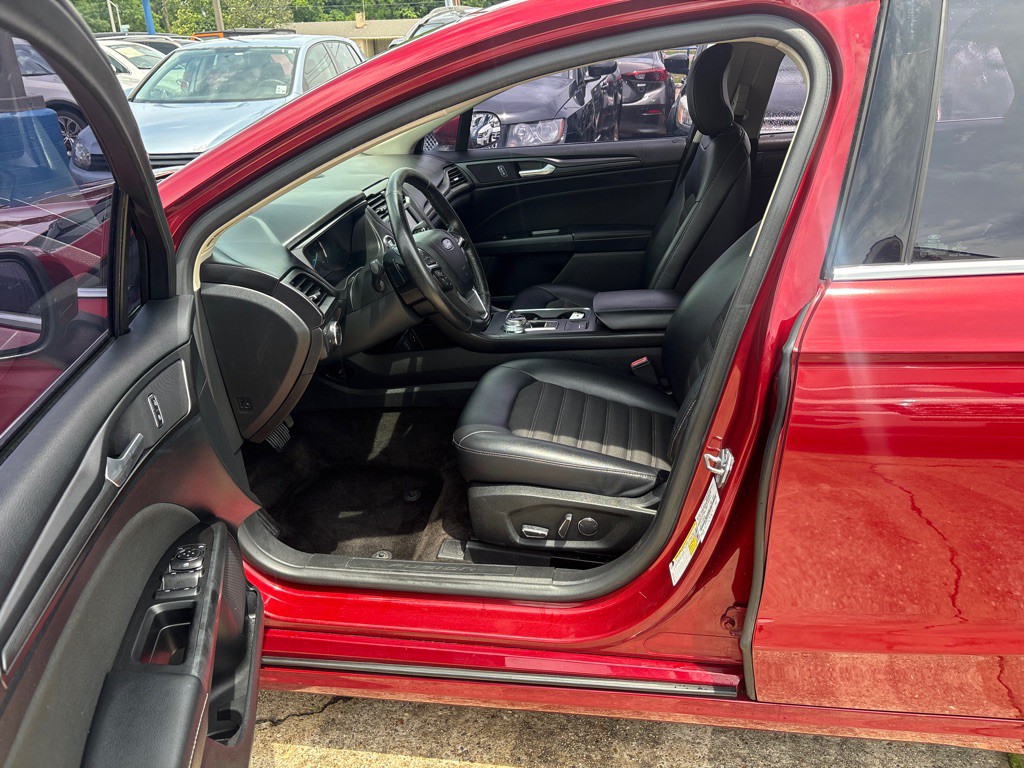 2018 Ford Fusion Image 9
