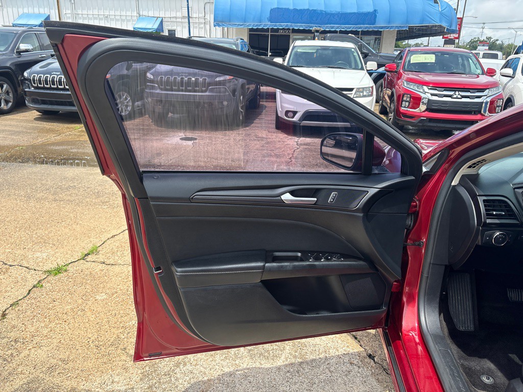 2018 Ford Fusion Image 13