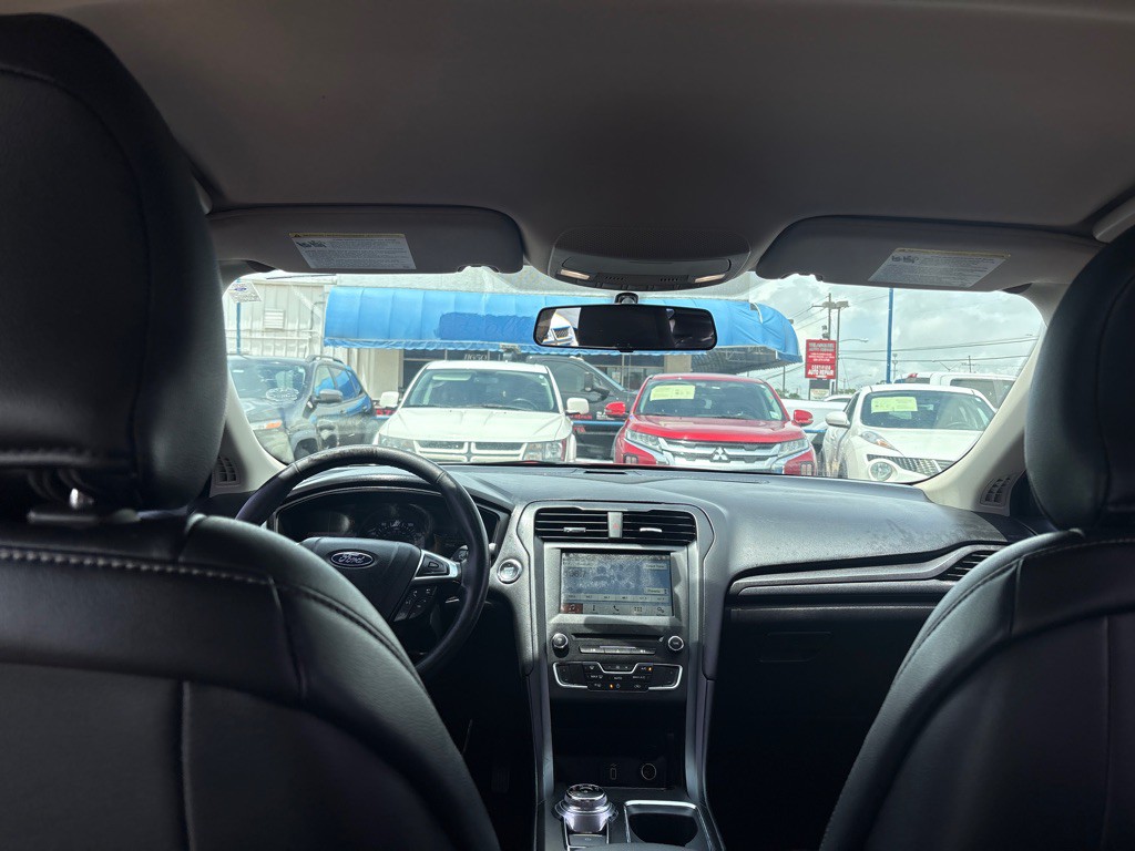 2018 Ford Fusion Image 16