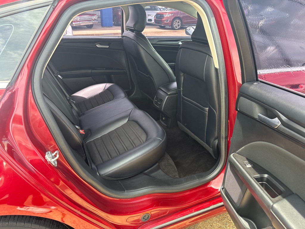 2018 Ford Fusion Image 19