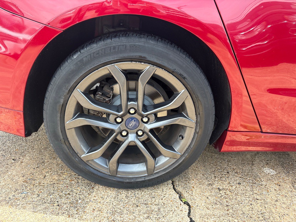 2018 Ford Fusion Image 28