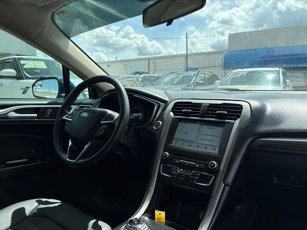 2017 Ford Fusion Image 24