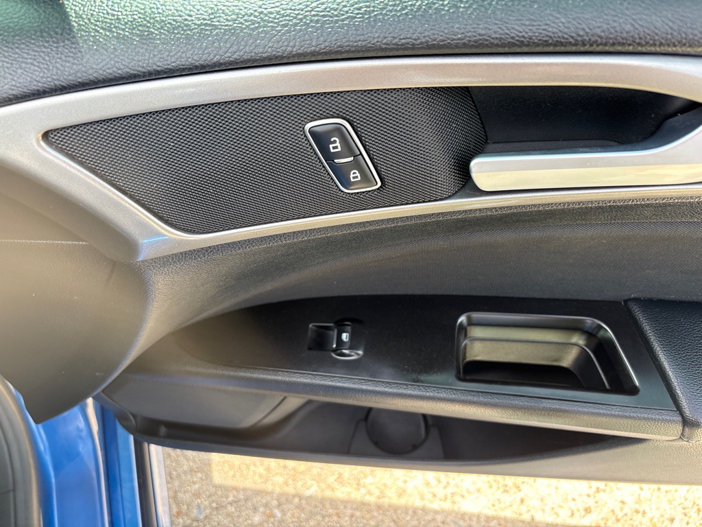 2017 Ford Fusion Image 26
