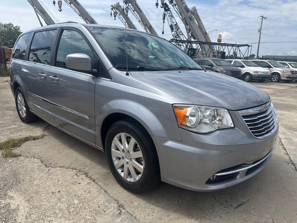2015 Chrysler Town & Country Image 23