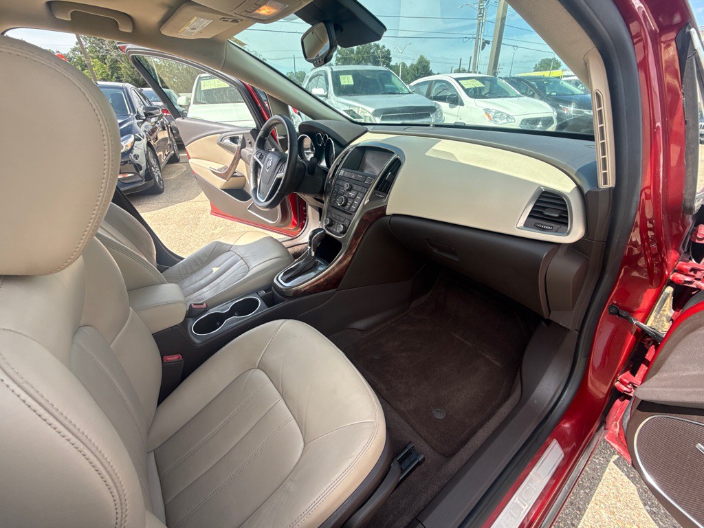 2012 Buick Verano Image 28