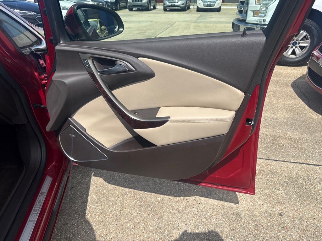 2012 Buick Verano Image 31