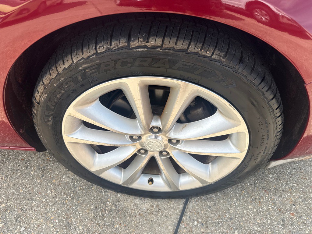 2012 Buick Verano Image 32