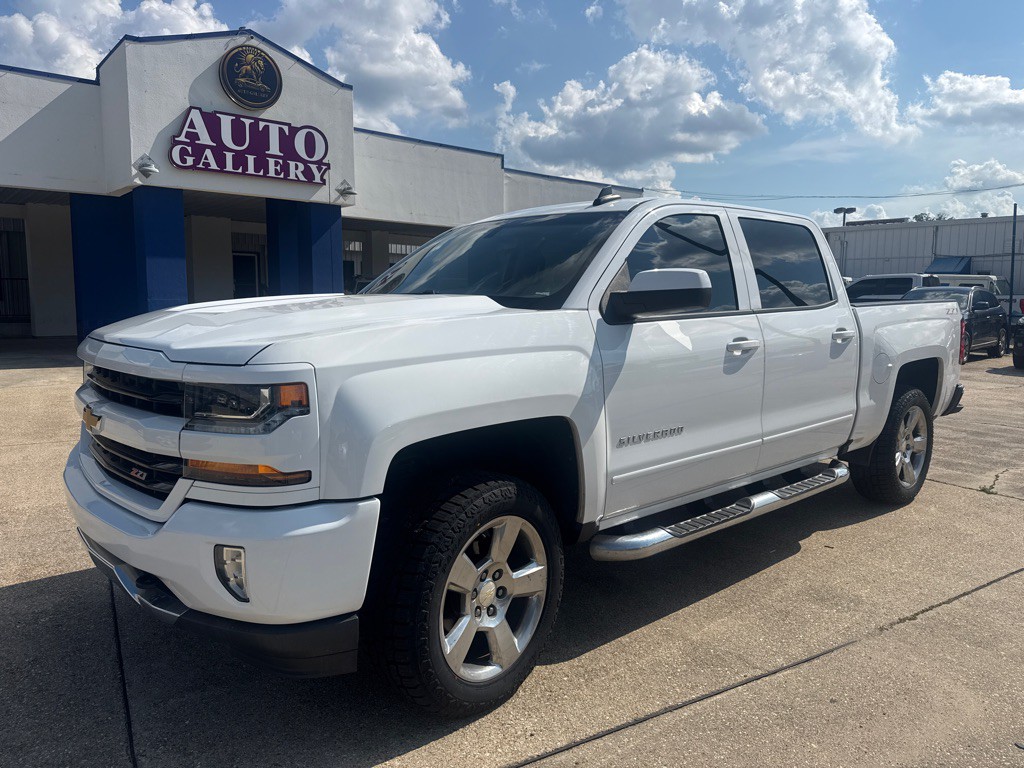 2018 Chevrolet Silverado 1500 Image 2
