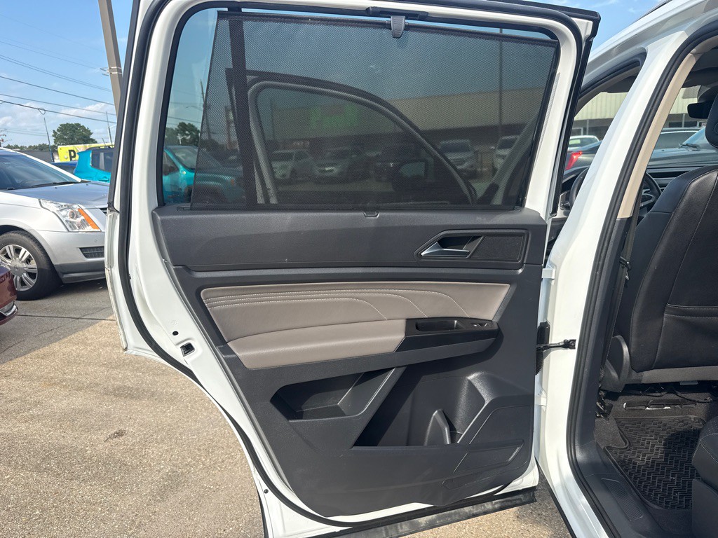2021 Volkswagen Atlas Image 24