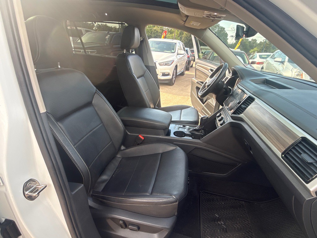 2021 Volkswagen Atlas Image 30