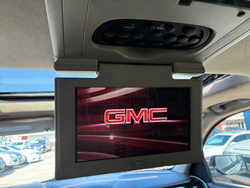 2016 GMC Yukon Image 16