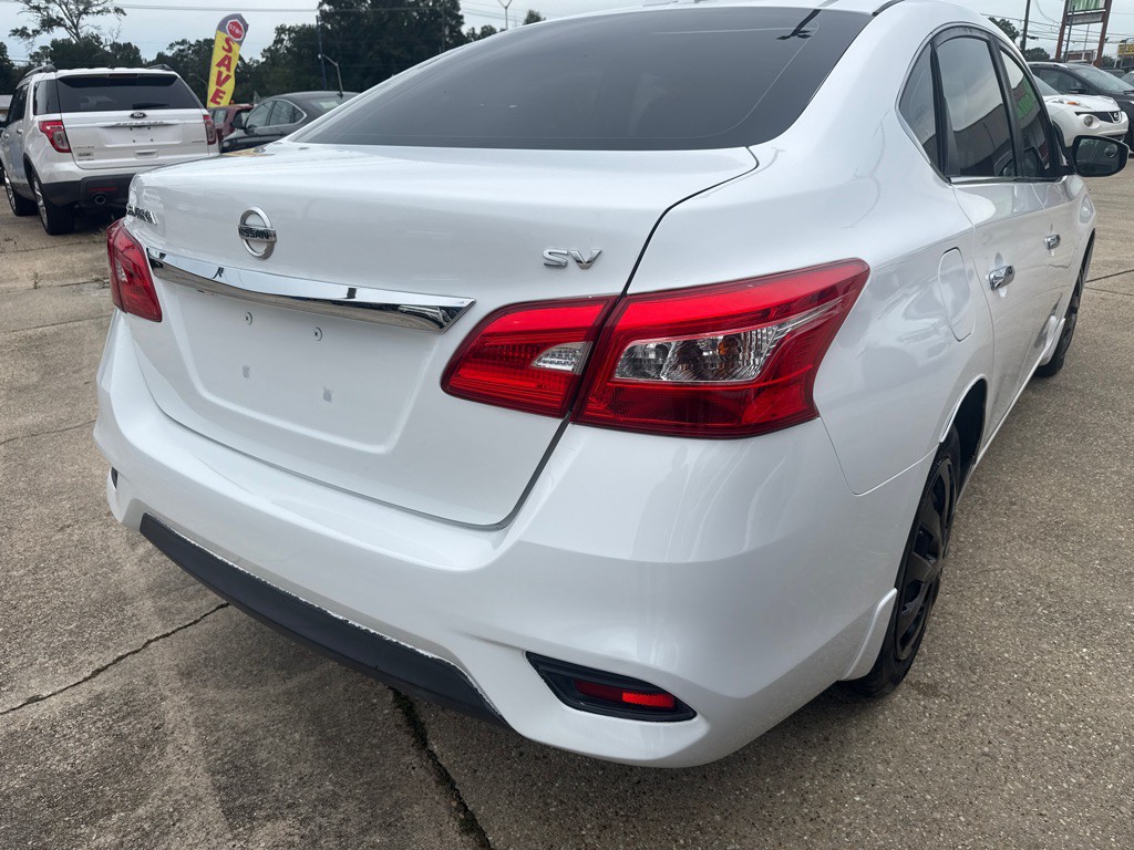 2017 Nissan Sentra Image 6