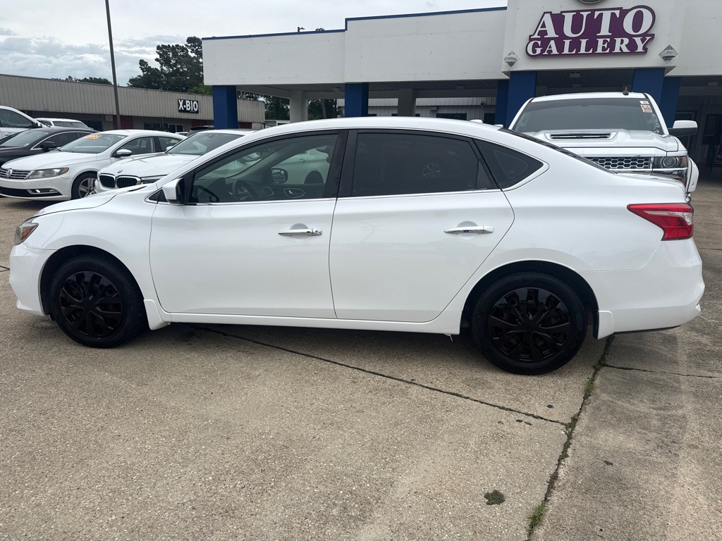 2017 Nissan Sentra Image 9