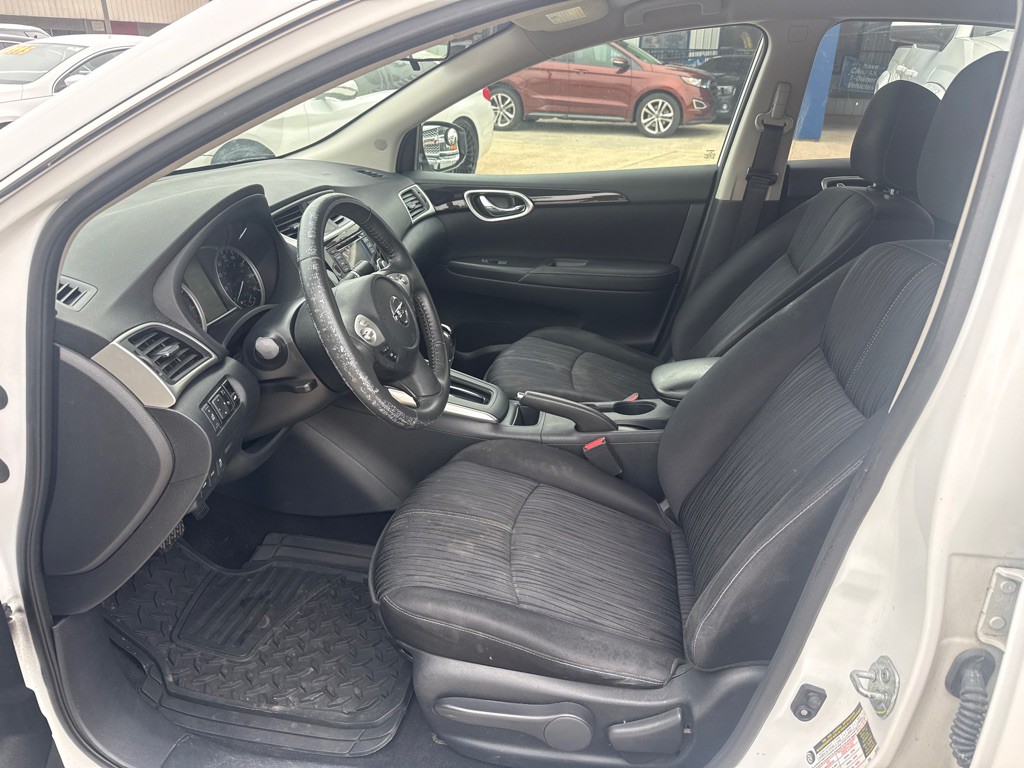2017 Nissan Sentra Image 10