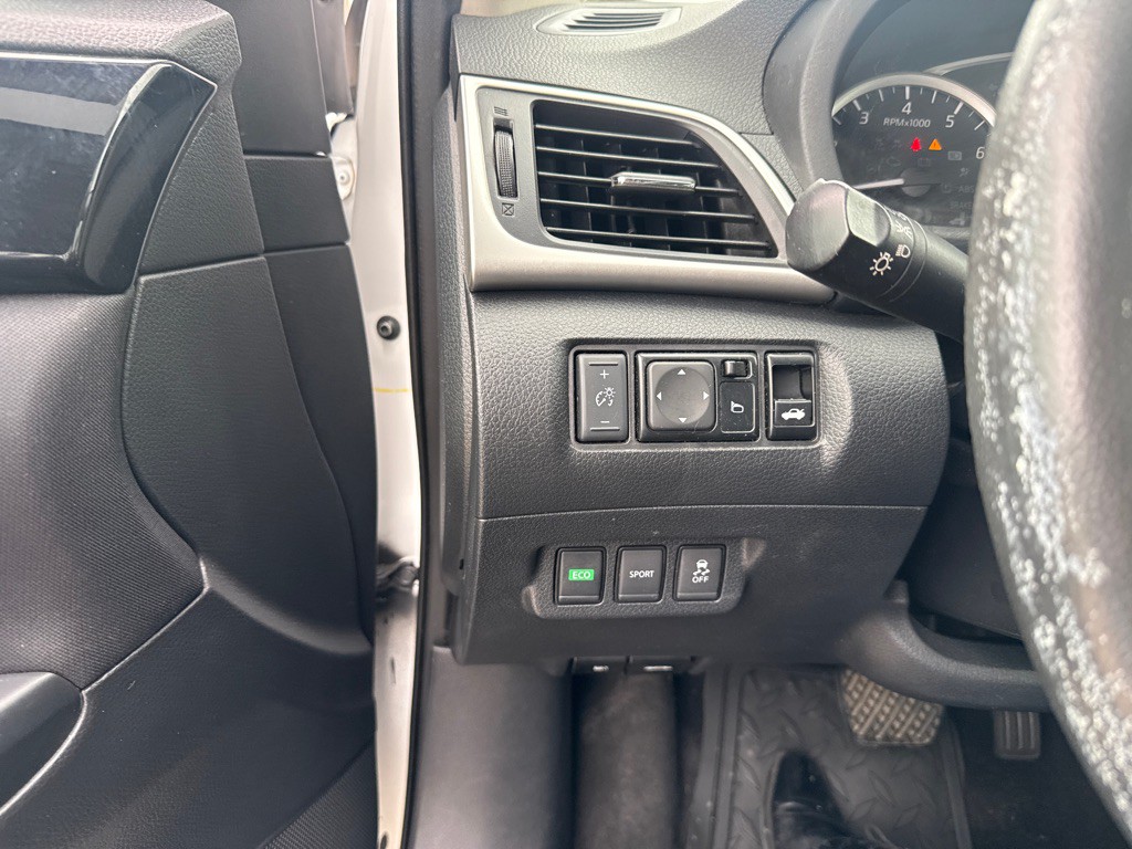 2017 Nissan Sentra Image 18