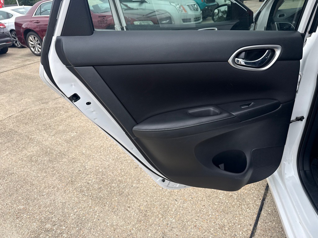 2017 Nissan Sentra Image 21