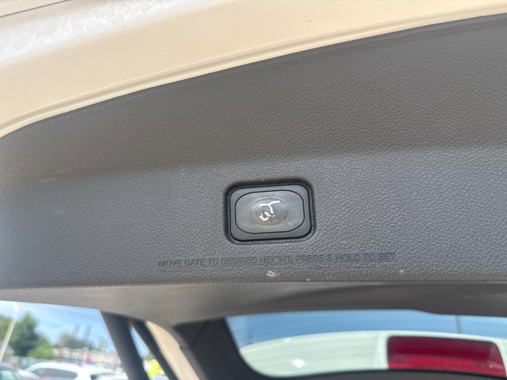 2015 Ford Explorer Image 27