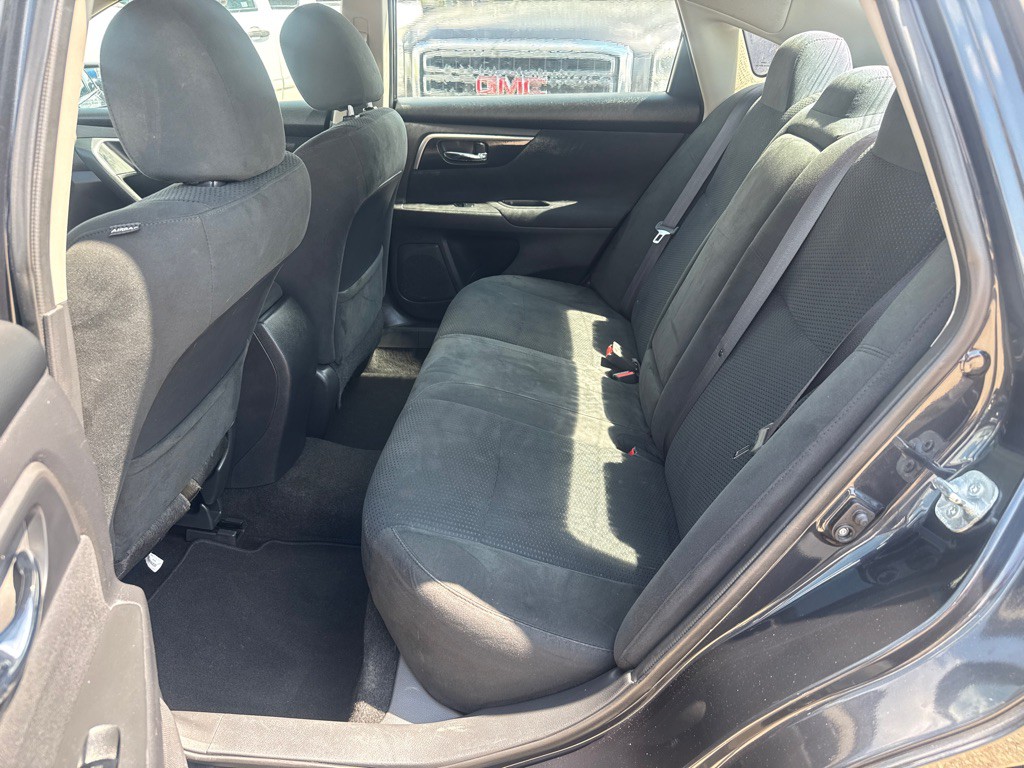 2015 Nissan Altima Image 11