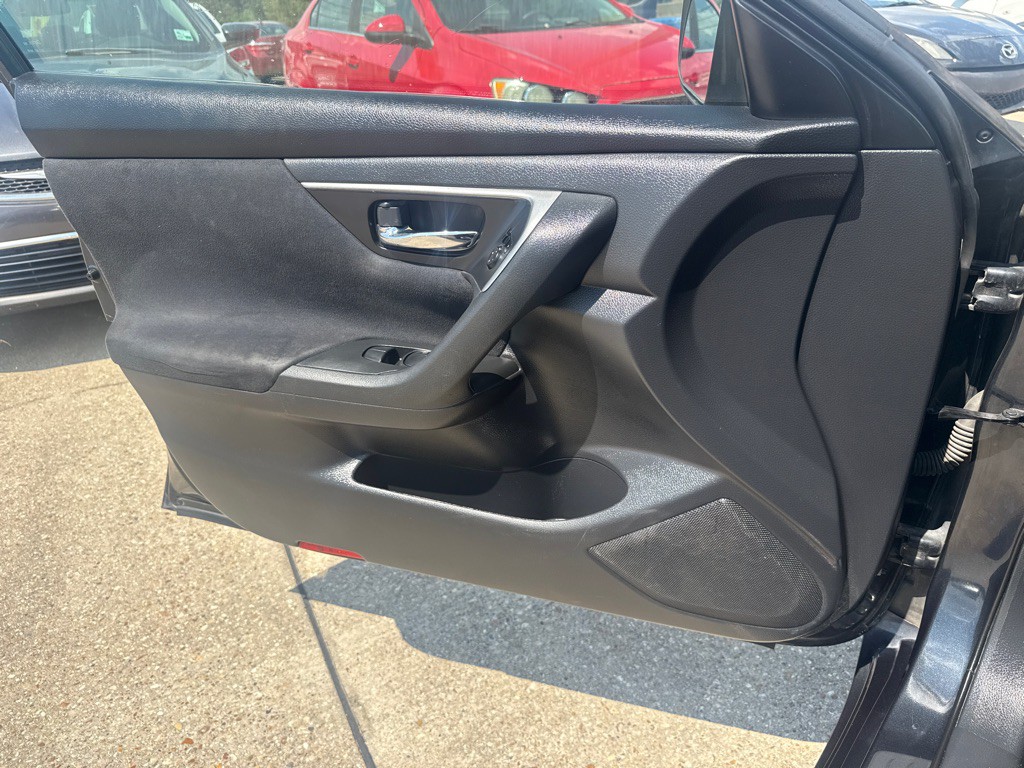 2015 Nissan Altima Image 20