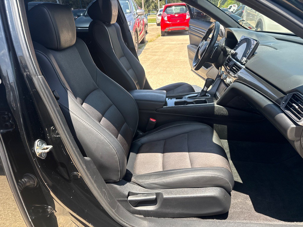 2020 Honda Accord Image 26