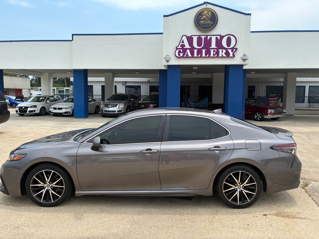 2021 Toyota Camry Image 8