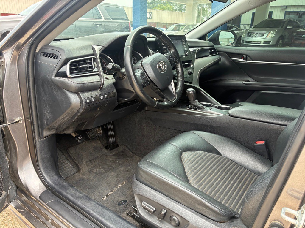 2021 Toyota Camry Image 9