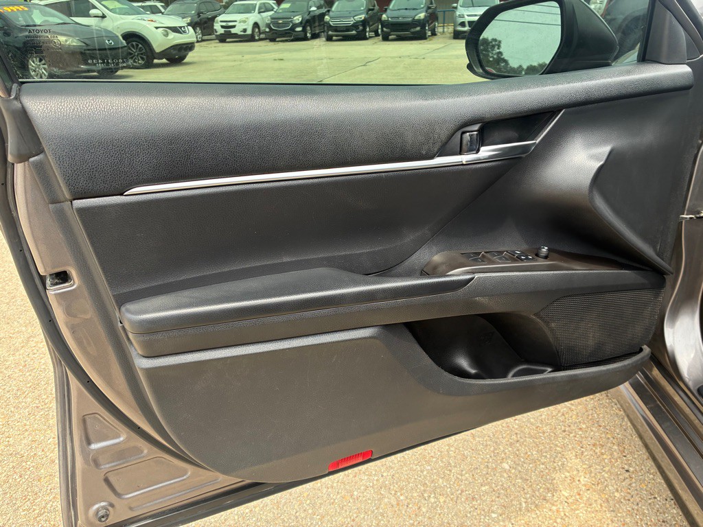 2021 Toyota Camry Image 10
