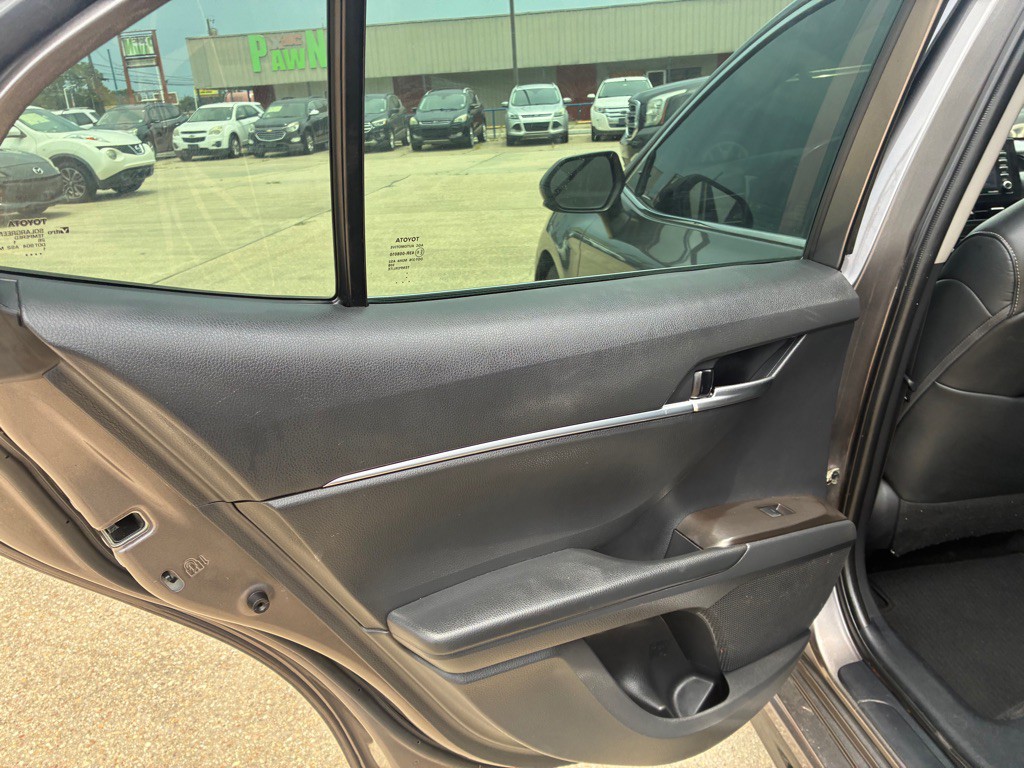 2021 Toyota Camry Image 14