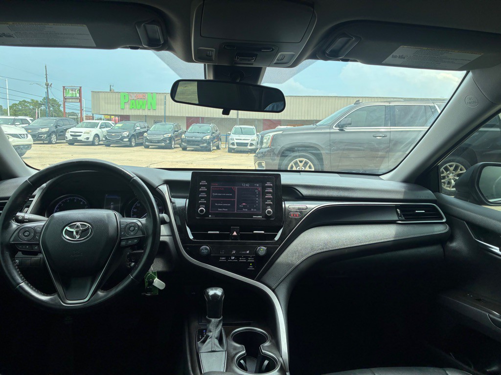 2021 Toyota Camry Image 15