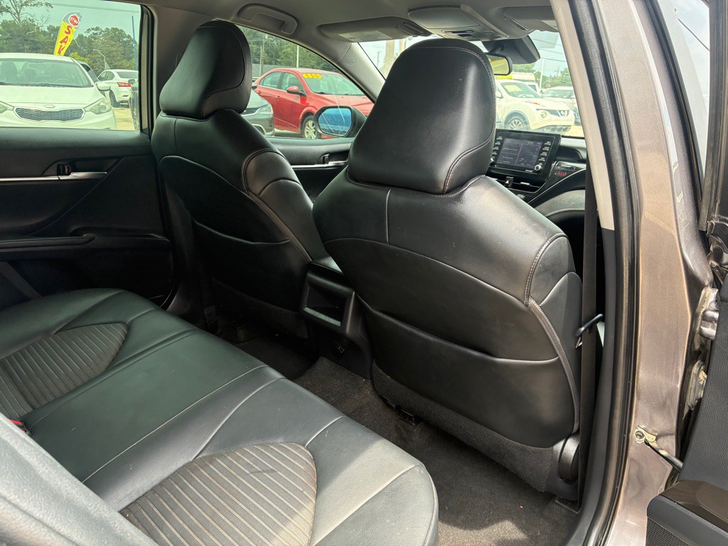 2021 Toyota Camry Image 18