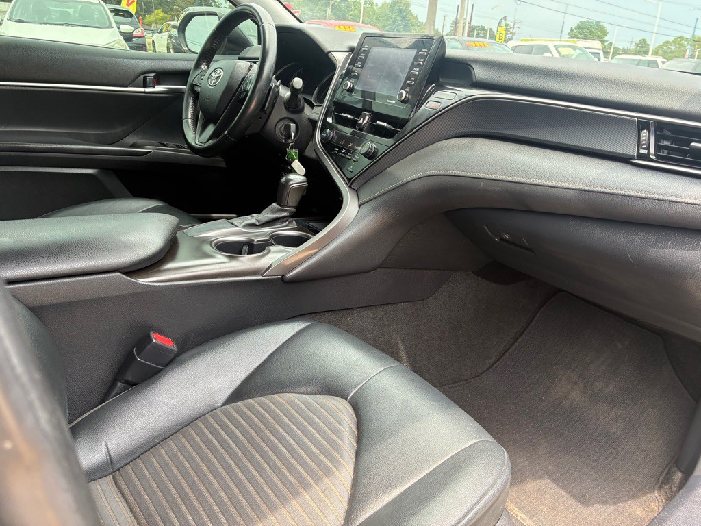 2021 Toyota Camry Image 20