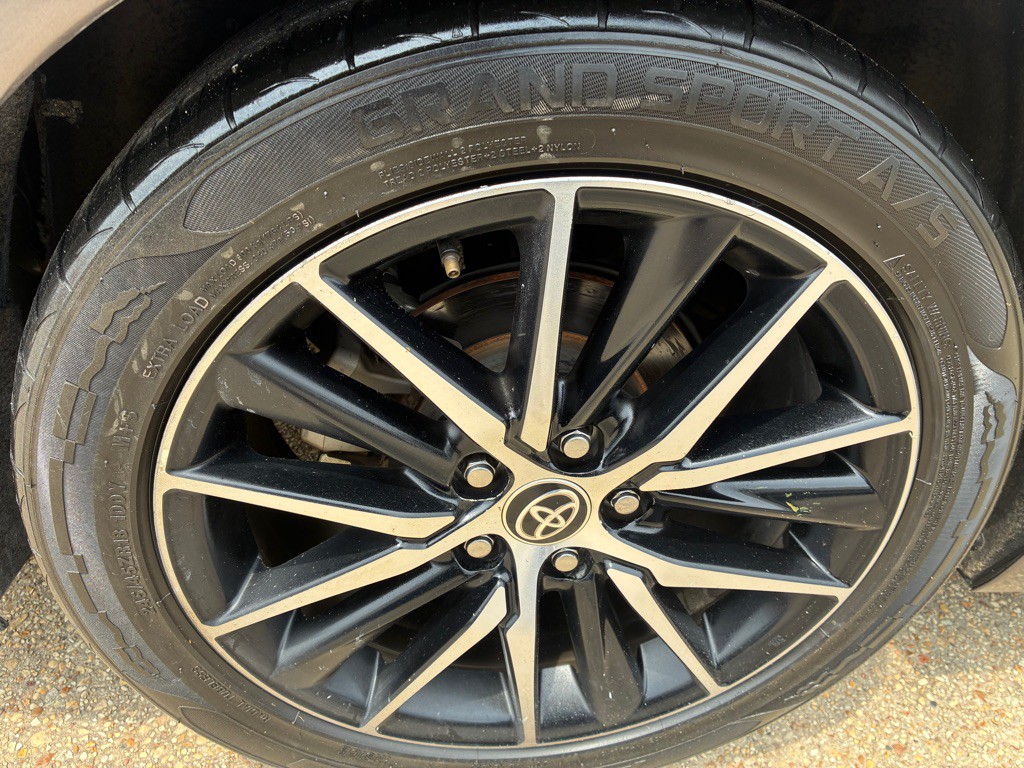 2021 Toyota Camry Image 23