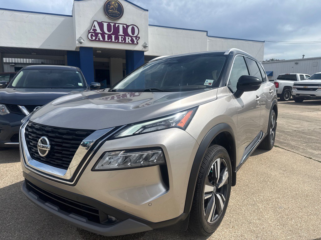 2021 Nissan Rogue Image 2