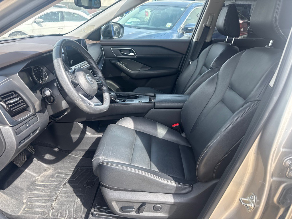 2021 Nissan Rogue Image 10