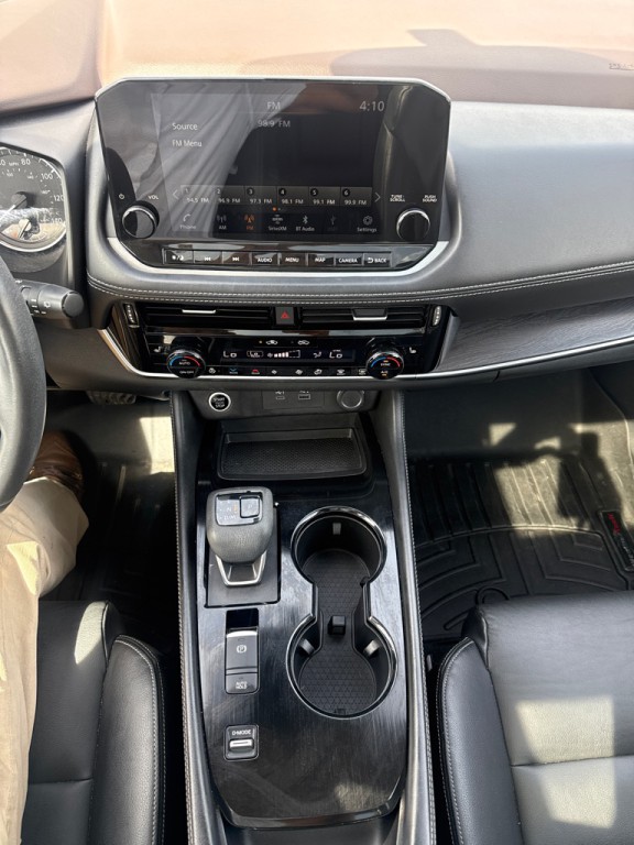 2021 Nissan Rogue Image 17