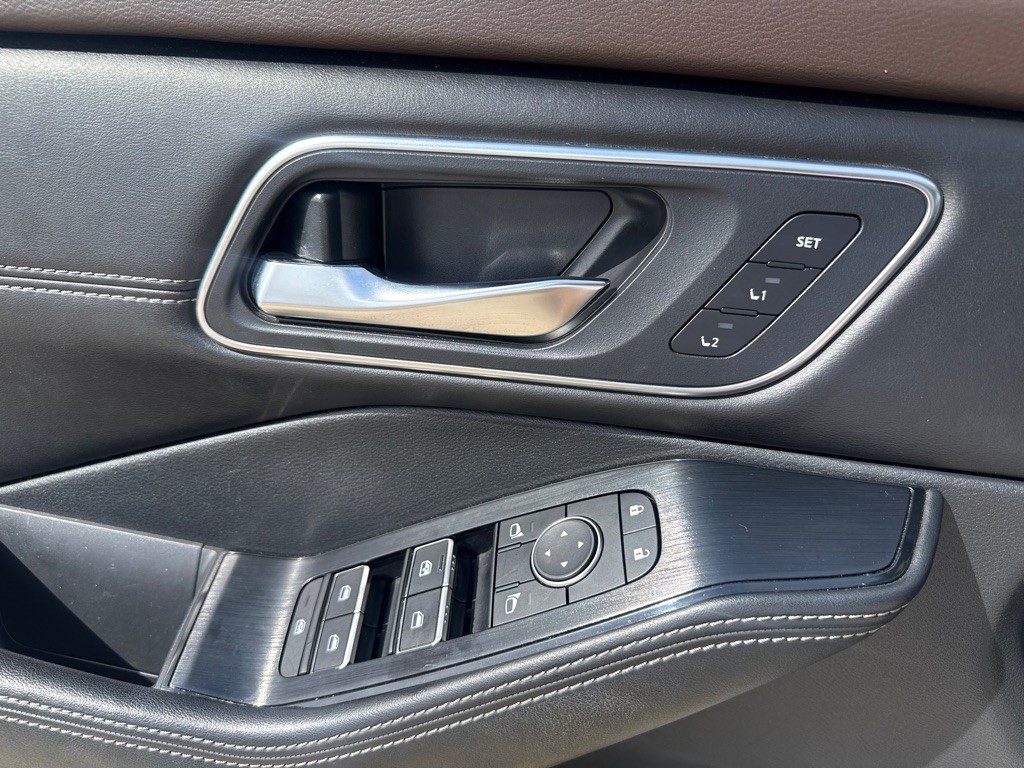 2021 Nissan Rogue Image 21