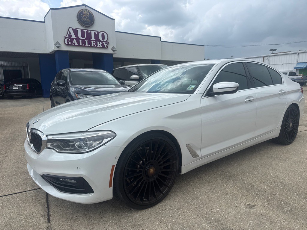 2017 BMW 5 Series Image 2