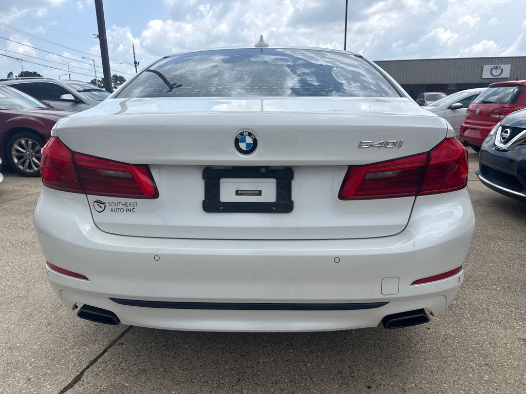 2017 BMW 5 Series Image 7
