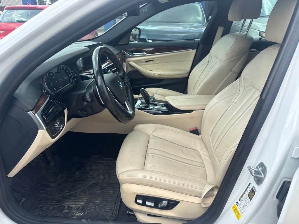 2017 BMW 5 Series Image 9