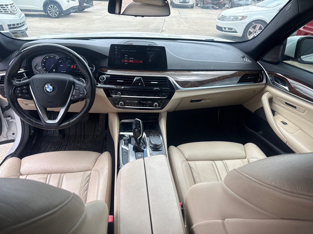 2017 BMW 5 Series Image 11