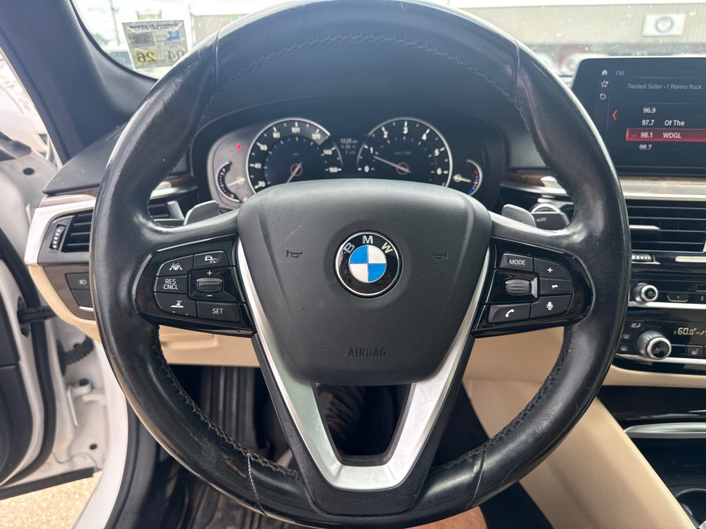 2017 BMW 5 Series Image 15