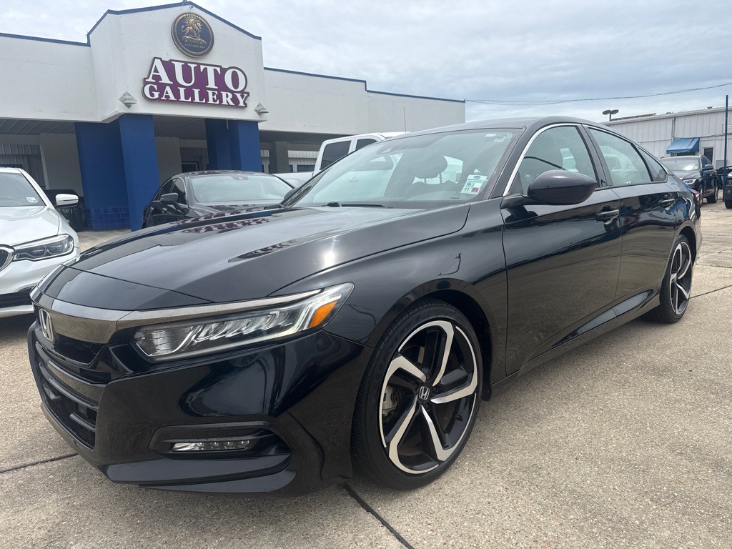 2018 Honda Accord Image 2