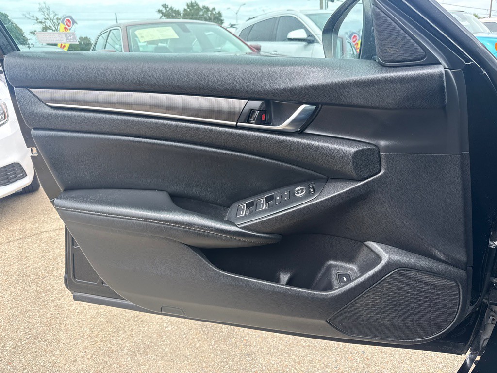 2018 Honda Accord Image 20