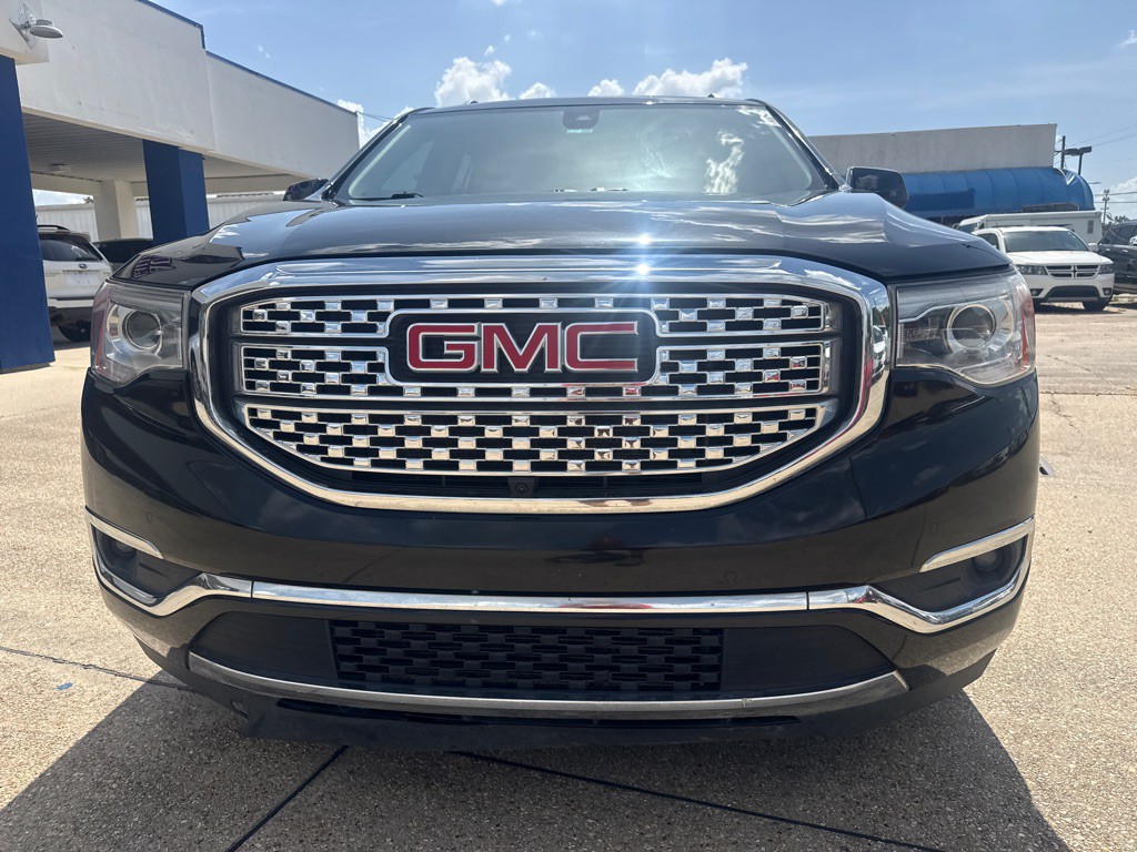 2017 GMC Acadia Image 3