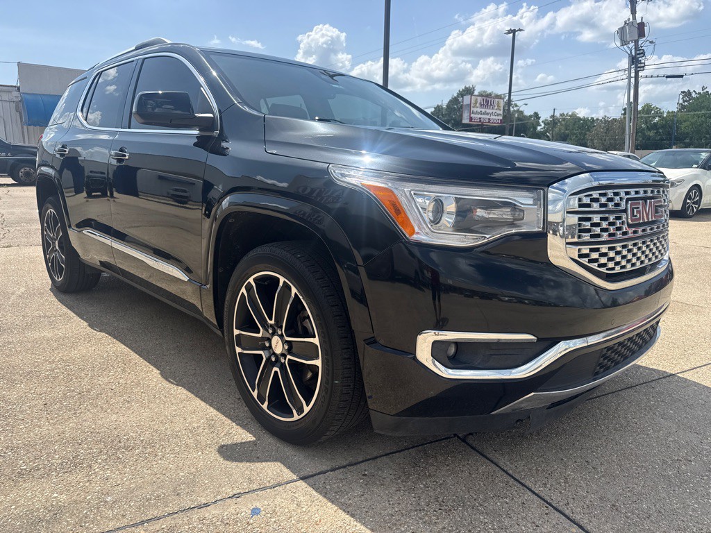 2017 GMC Acadia Image 4