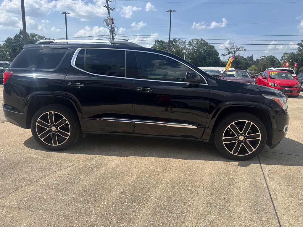 2017 GMC Acadia Image 5