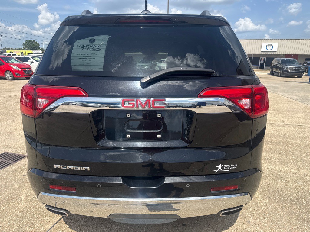 2017 GMC Acadia Image 7