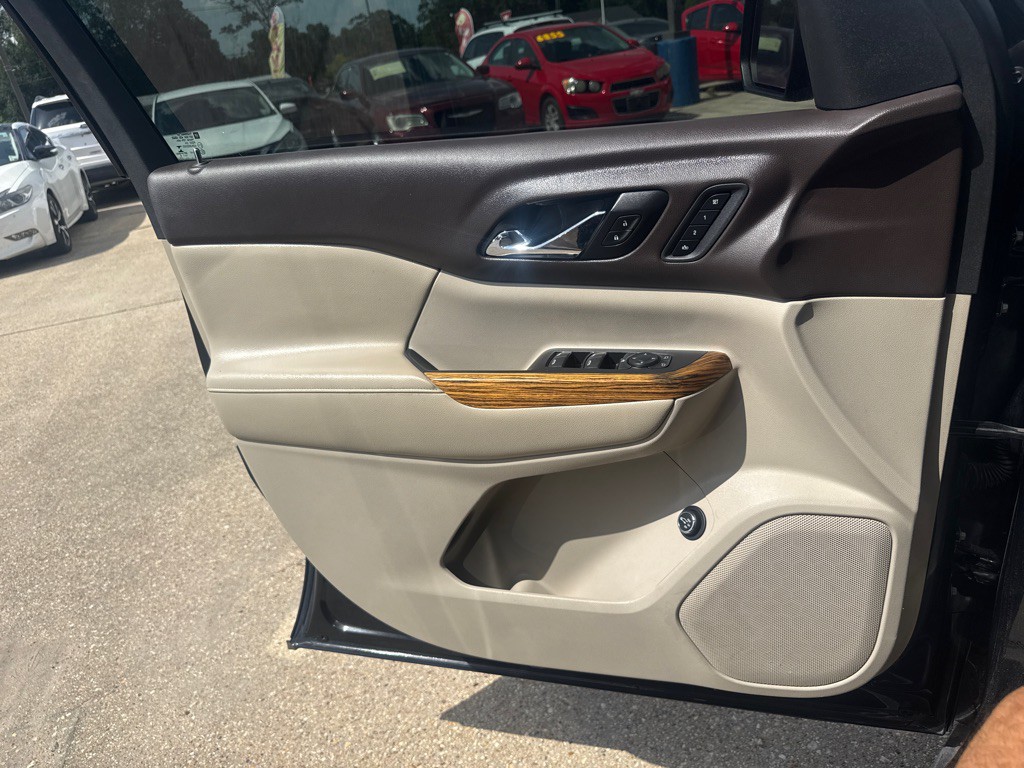 2017 GMC Acadia Image 23
