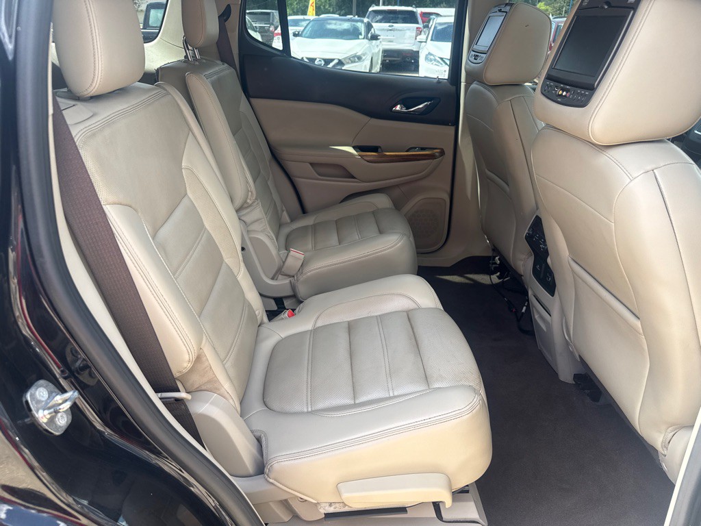 2017 GMC Acadia Image 29